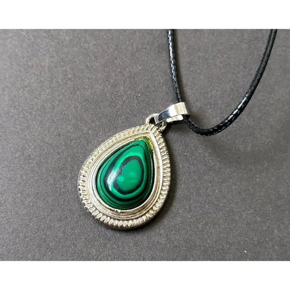 Lot Of 4 - Malachite Picasso Cats Eye Stones Amulet Pendants Necklace - Picture 6 of 9
